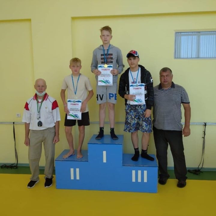 Юные пловцы Новошешминской спортшколы завоевали шесть медалей