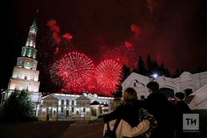 В Татарстане новогодние праздники в 2023 году продлятся с 1 по 8 января