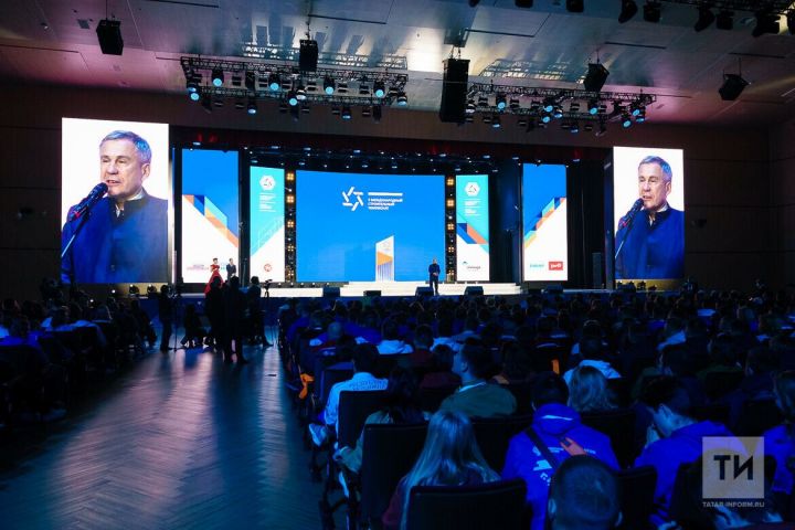 Президент Татарстана открыл II ​Международный строительный чемпионат в Казани