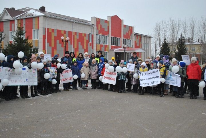 В Новошешминске проходит неделя памяти жертв ДТП