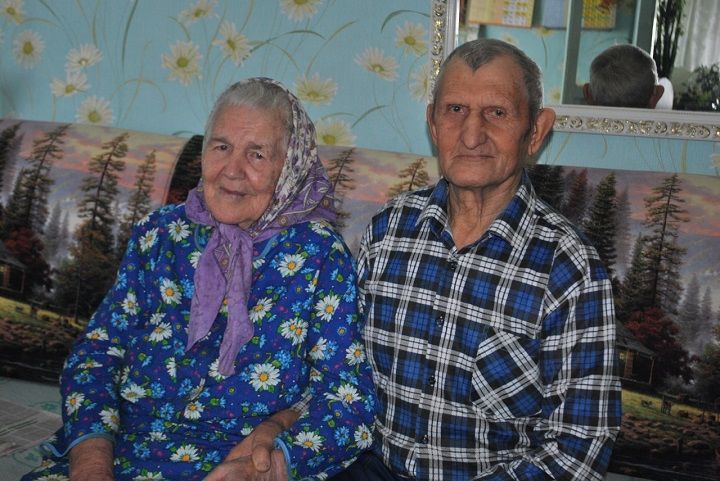 Бриллиантовую свадьбу отметила семья Патрикеевых из Слободы Петропавловской