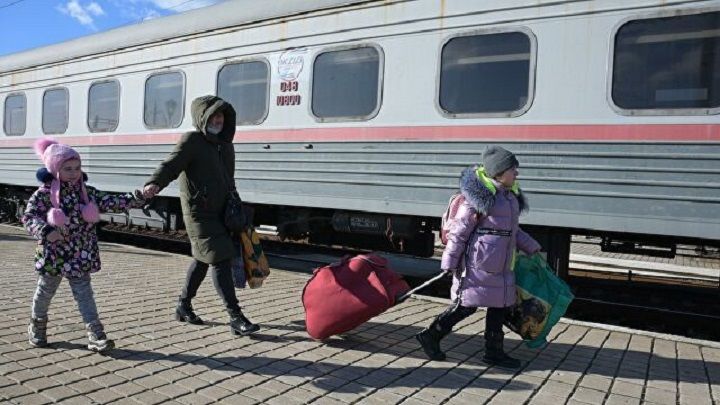 Опрос показал, что около 80% россиян поддерживают решение помочь жителям ДНР И ЛНР