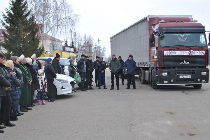 Сегодня 26 марта новошешминцы отправили гуманитарную помощь жителям Донбасса (видео)