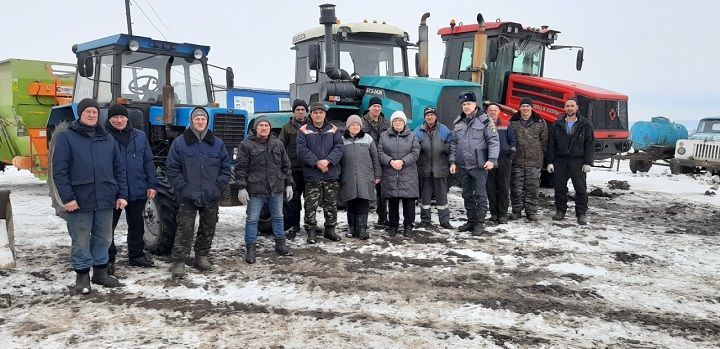 В сельхозформированиях Новошешминского района начались годовые технические осмотры тракторов и самоходных машин