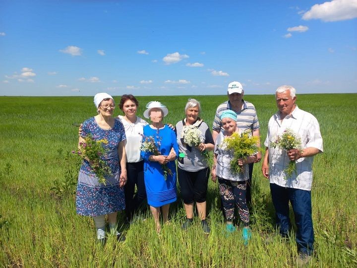 Вчера проживающие в Новошешминском дома-интернате отметили день Ивана Купалы