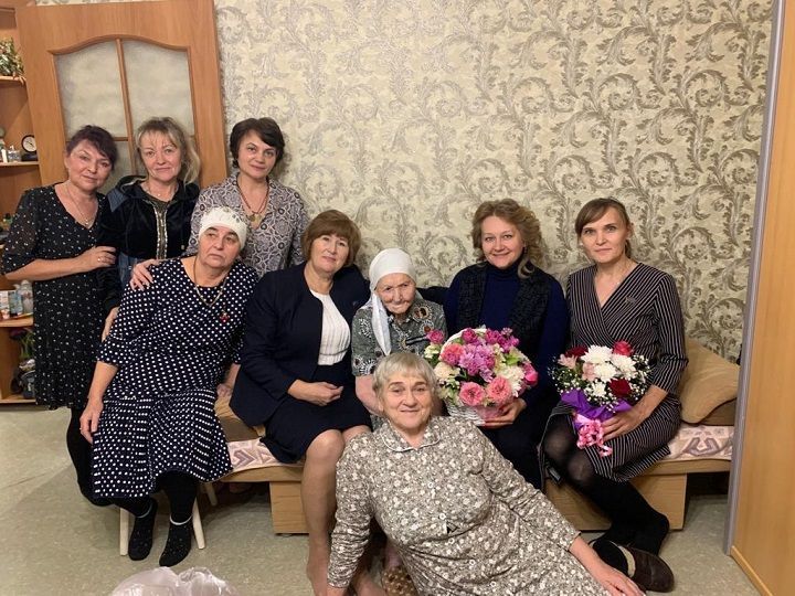 Делегация Новошешминского района поздравила юбиляра