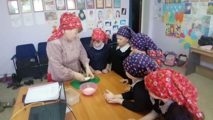 В Черемуховском сельском доме культуры показали мастер-класс