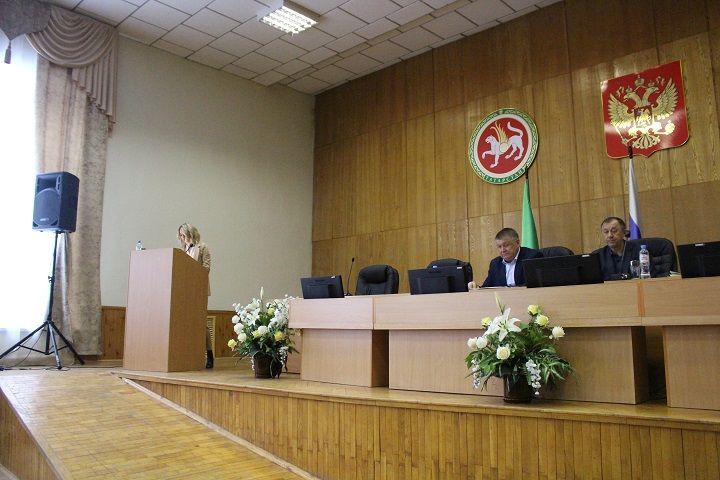 Яңа Чишмә түрәләренә керемнәр буенча ничек хисап тотарга кирәклеген аңлатканнар