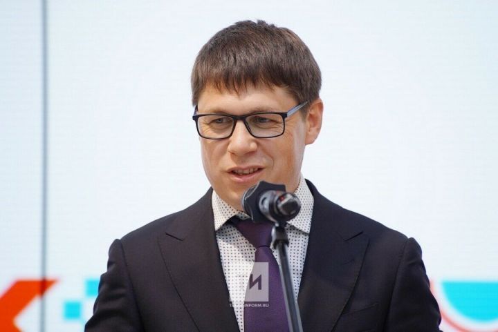 Гендиректор АО «Татмедиа» Шамиль Садыков поздравил сотрудников СМИ с Днем печати в Татарстане