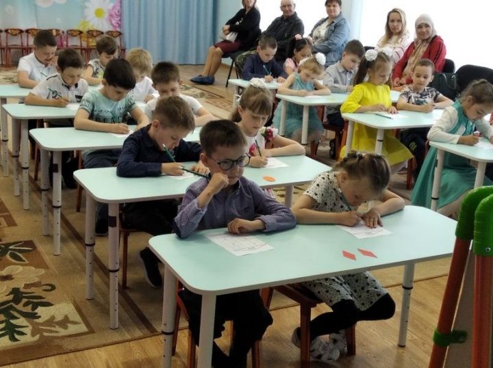 Состоялось последнее собрание родителей выпускников детсада