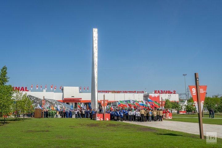 В столице Татарстана Рустам Минниханов открыл стелу «Казань – город трудовой доблести»