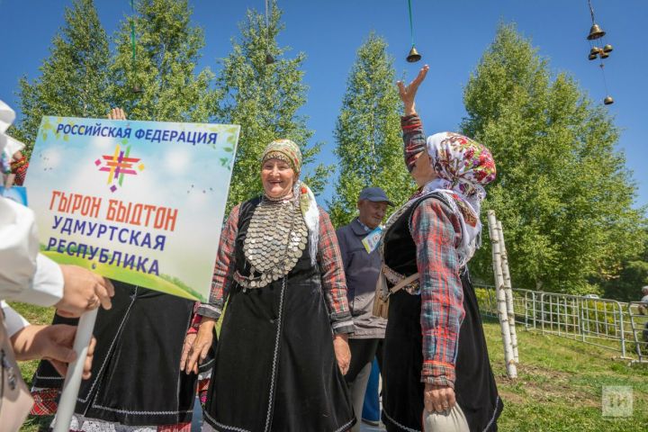 В Татарстане отметили удмуртский праздник Гырон Быдтон