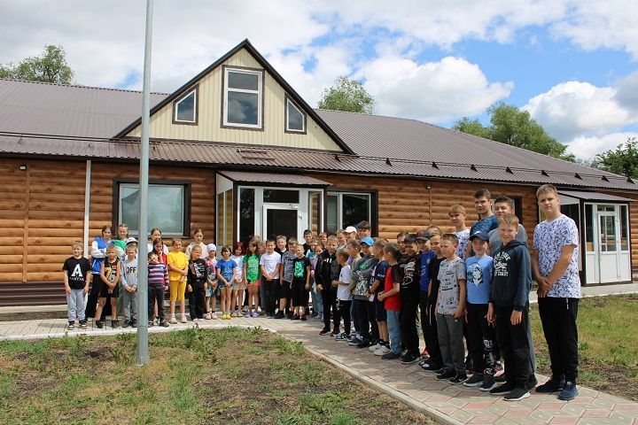 Сегодня в Новошешминском районе состоялся заезд в детский оздоровительный лагерь «Факел» и подростковый палаточный лагерь «Дети Галактики»