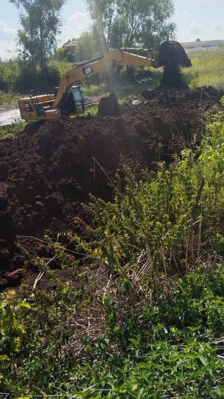 В Шахмайкинском сельском поселение идет очистка озера