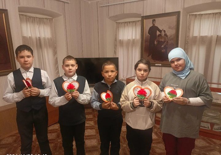 Шахмай музеенда Әниләр көненә открыткалар ясау буенча мастер-класс үткәрелгән