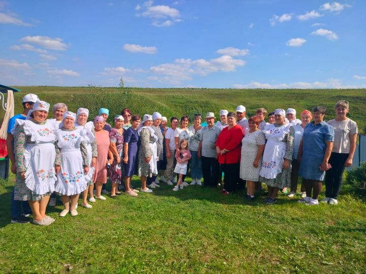 «Пусть журчит  родник»:  праздник родника  прошел в Чертушкино (видео)