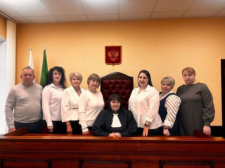 Трудятся, обеспечивая правосудие