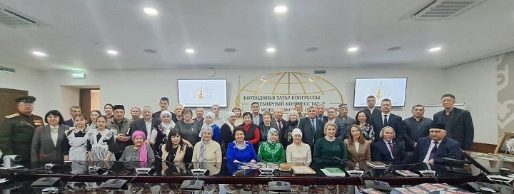 Казанда “Мидхәт Газыймов. “Музей бабай”  китабын тәгъдим итү чарасы узды