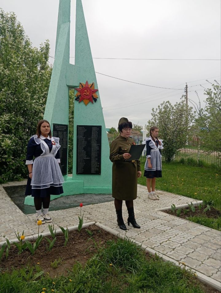 80 лет Великой Победе: в селе Простые Челны почтили подвиг тружеников тыла и ветеранов