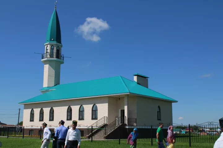 С праздником Курбан-байрам!