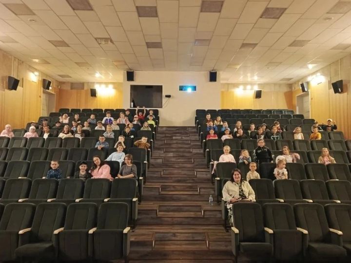 Как спортсмены из Новошешминска подружились с нерпой